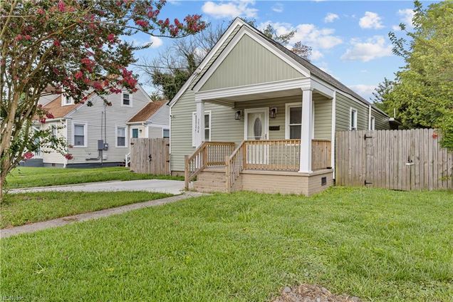 1704 Camden Avenue Portsmouth, VA House Active - Photo 1 of 33. Opens carousel modal