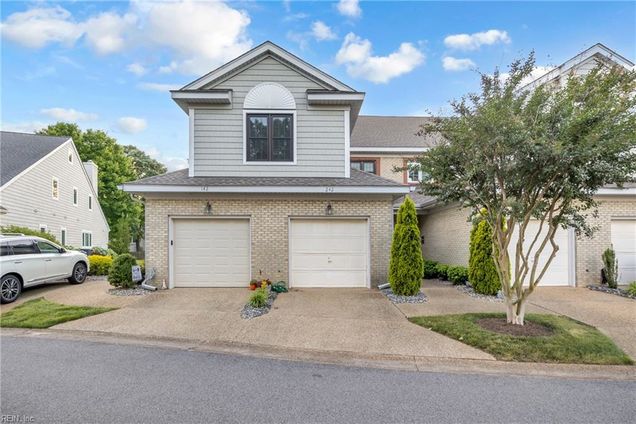 242 Genoa Dr Unit 20