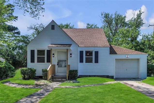 3537 Brest Avenue Norfolk, VA House Active - Photo 1 of 17. Opens carousel modal