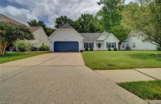 14 Bexley Lane Hampton, VA House Active - Photo 1 of 34. Opens carousel modal