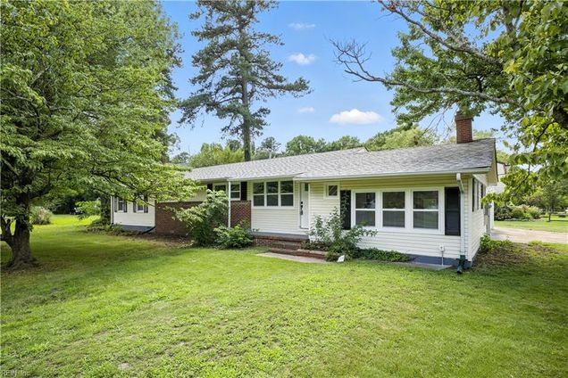 916 Deep Creek Boulevard Chesapeake, VA House Active - Photo 1 of 49. Opens carousel modal