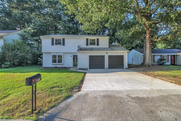 475 Ashton Green Boulevard Newport News, VA House Active - Photo 1 of 33. Opens carousel modal