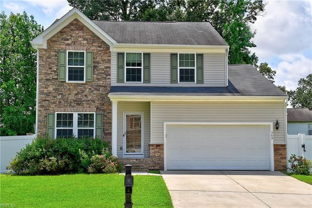 369 Manning Ln Hampton, VA House Active - Photo 1 of 47. Opens carousel modal