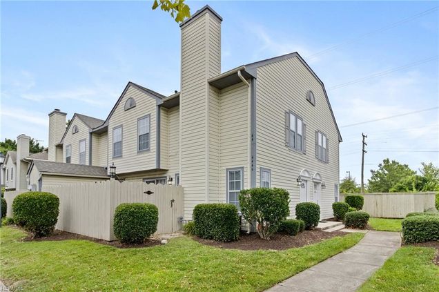 4446 Segovia Court