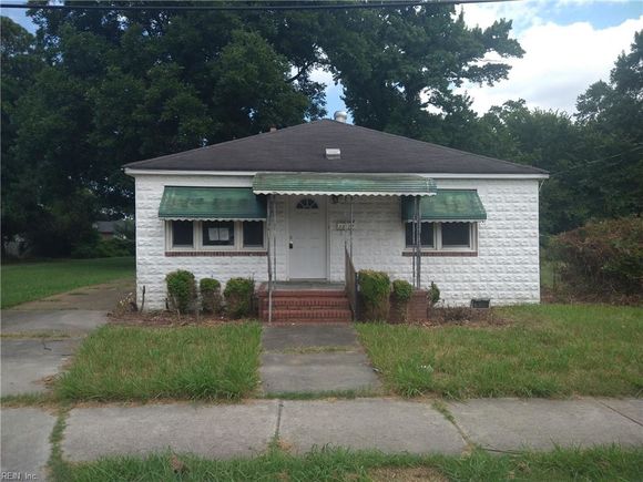 1317 Old Atlantic Avenue Chesapeake, VA House Active - Photo 1 of 10. Opens carousel modal