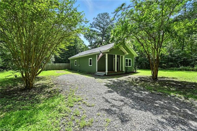 3256 Nansemond Parkway Suffolk, VA House Active - Photo 1 of 23. Opens carousel modal