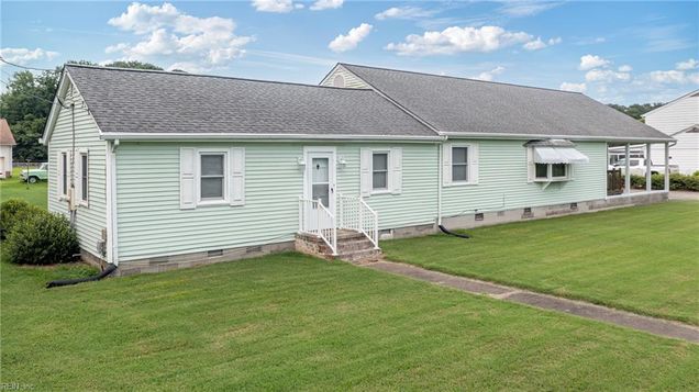 10407 Center Street Carrollton, VA House Active - Photo 1 of 35. Opens carousel modal