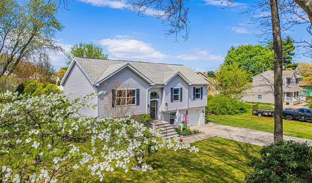 303 Lakeview Ave Hammonton, NJ House Sold - Photo 1 of 26. Opens carousel modal