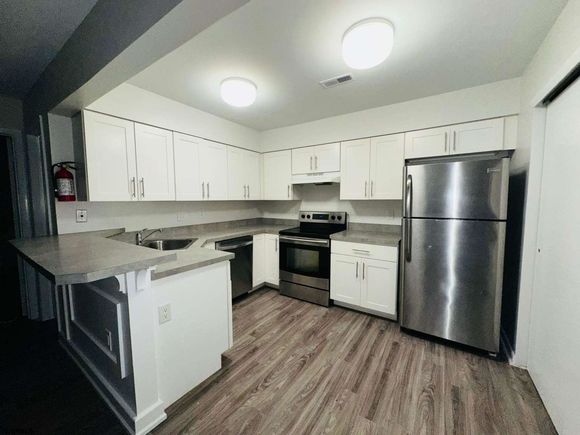 38 Heather Croft Egg Harbor Township, NJ Condo Active - Photo 1 of 6. Opens carousel modal
