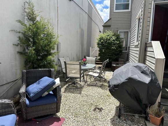 33 S Benson Margate, NJ Condo Active - Photo 1 of 12. Opens carousel modal