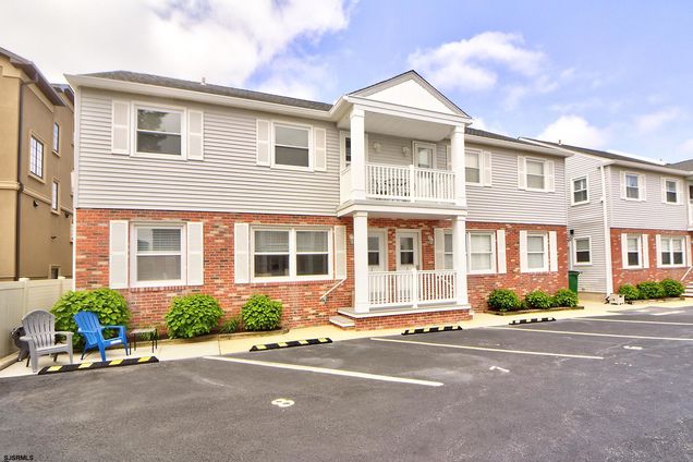 9506 Ventnor Margate, NJ Condo Active - Photo 1 of 16. Opens carousel modal