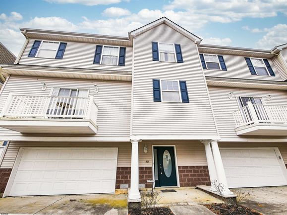 9612 Ventnor Margate, NJ Condo Active - Photo 1 of 22. Opens carousel modal
