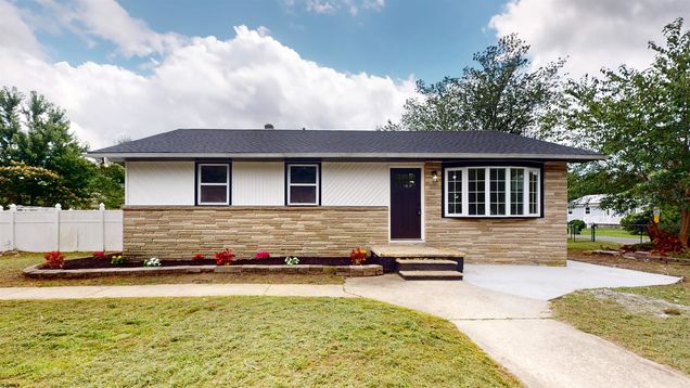 6035 W Jersey