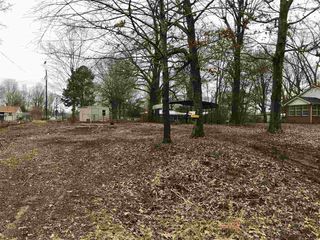 1020 E Main