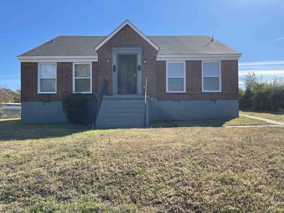 2251 Longstreet Dr Memphis, TN Multifamily Sold - Photo 1 of 14. Opens carousel modal