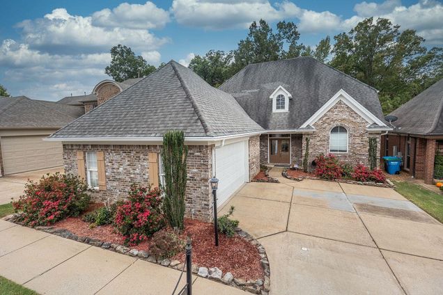 12183 Preserve Woods Cv Arlington, TN House Active - Photo 1 of 22. Opens carousel modal