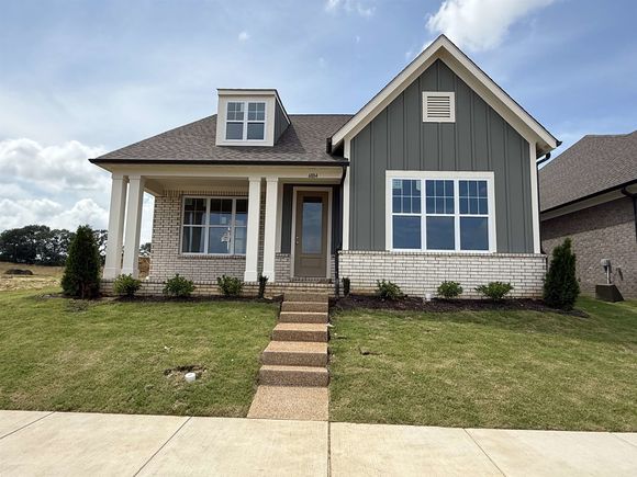 6884 Johnstown Ln Bartlett, TN House Active - Photo 1 of 19. Opens carousel modal