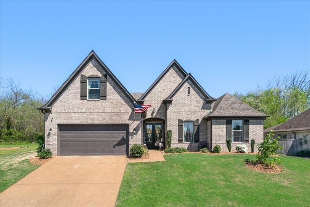 565 Laurel St Oakland, TN House Sold - Photo 1 of 27. Opens carousel modal