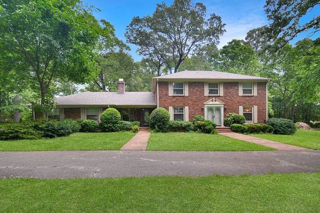3676 Forest Hill Irene Rd Germantown, TN House Active - Photo 1 of 25. Opens carousel modal