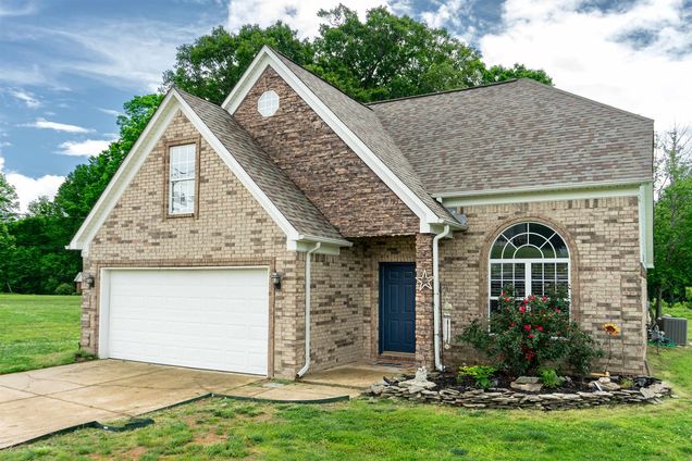2871 Drummonds Rd Munford, TN House Sold - Photo 1 of 24. Opens carousel modal