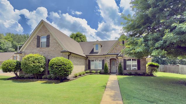 11215 Carston Cv Arlington, TN House Active - Photo 1 of 24. Opens carousel modal