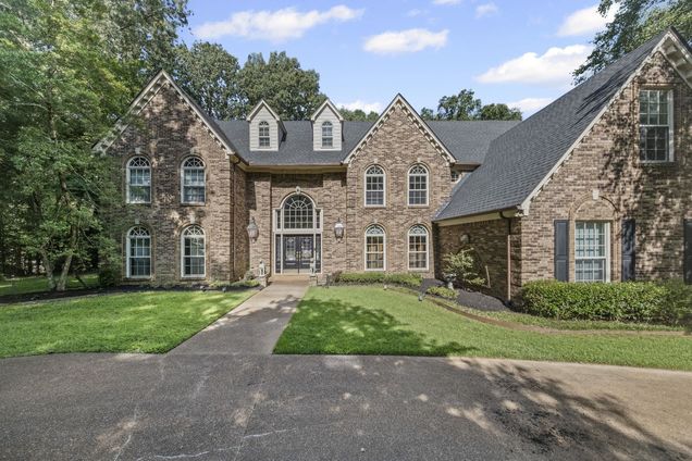 965 Timberlake Dr Cordova, TN House Active - Photo 1 of 40. Opens carousel modal
