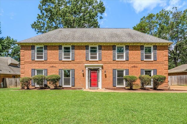 305 Summerfield Ln Memphis, TN House Active - Photo 1 of 31. Opens carousel modal