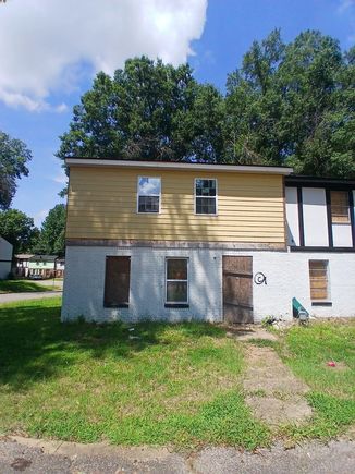 3046 St Clair Pl Unit 101 Memphis, TN House Active - Photo 1 of 9. Opens carousel modal
