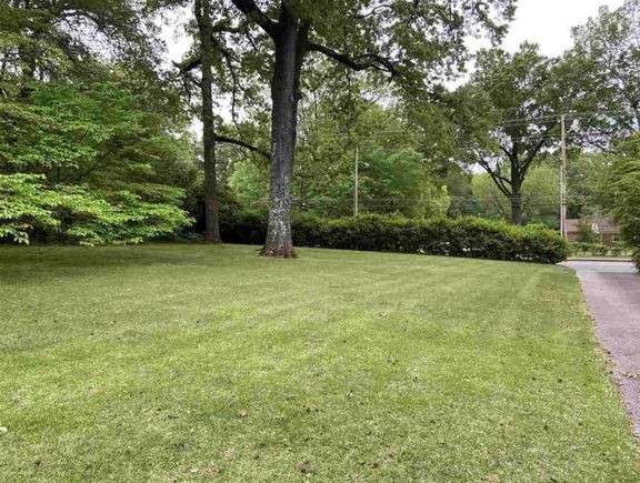 4522 Park Ave Memphis, TN Plot of land Active - Photo 1 of 4. Opens carousel modal