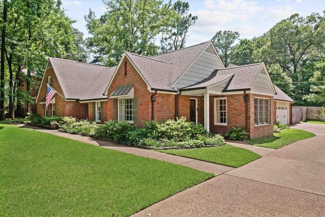 2211 Wickersham Ln Germantown, TN House Active - Photo 1 of 37. Opens carousel modal