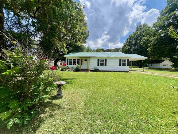 250 Ranch St Savannah, TN House Active - Photo 1 of 29. Opens carousel modal