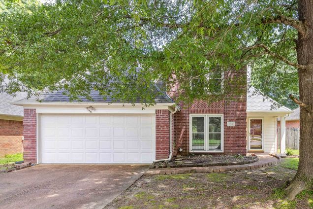 157 Dudney Mead Cv Collierville, TN House Active - Photo 1 of 31. Opens carousel modal