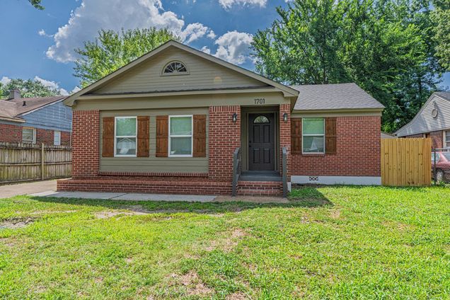 1701 Ronda St Memphis, TN House Active - Photo 1 of 37. Opens carousel modal