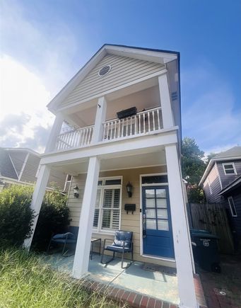 2052 Carr Ave Memphis, TN House Active - Photo 1 of 2. Opens carousel modal