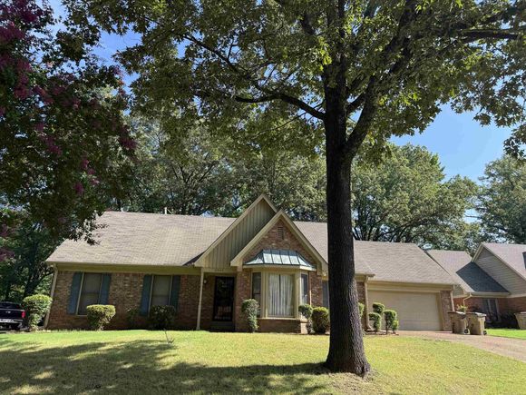 8544 Woodcock Cv Memphis, TN House Active - Photo 1 of 17. Opens carousel modal