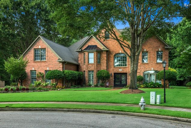 1700 Napier Woods Dr Collierville, TN House Active - Photo 1 of 40. Opens carousel modal