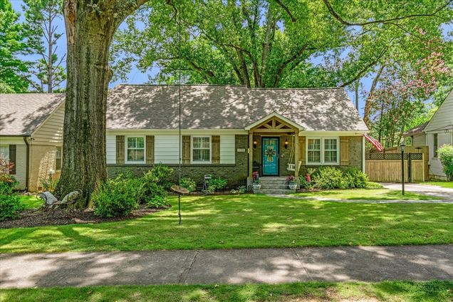 3729 Highland Park Pl Memphis, TN House Active - Photo 1 of 34. Opens carousel modal