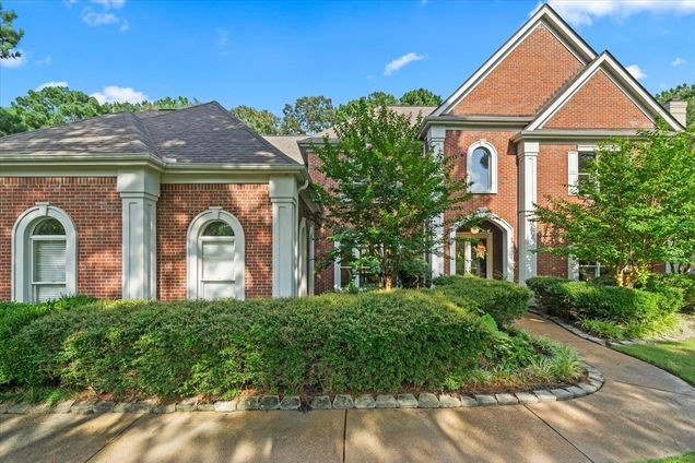 3300 Kenney Dr Germantown, TN House Active - Photo 1 of 39. Opens carousel modal