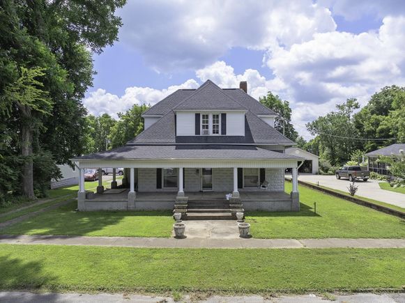 107 Monroe Ave