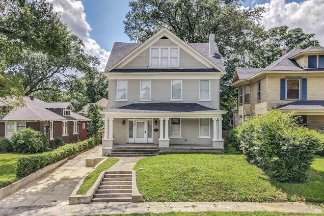 59 N Willett St N