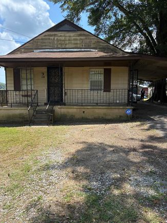 791 Levi Rd W