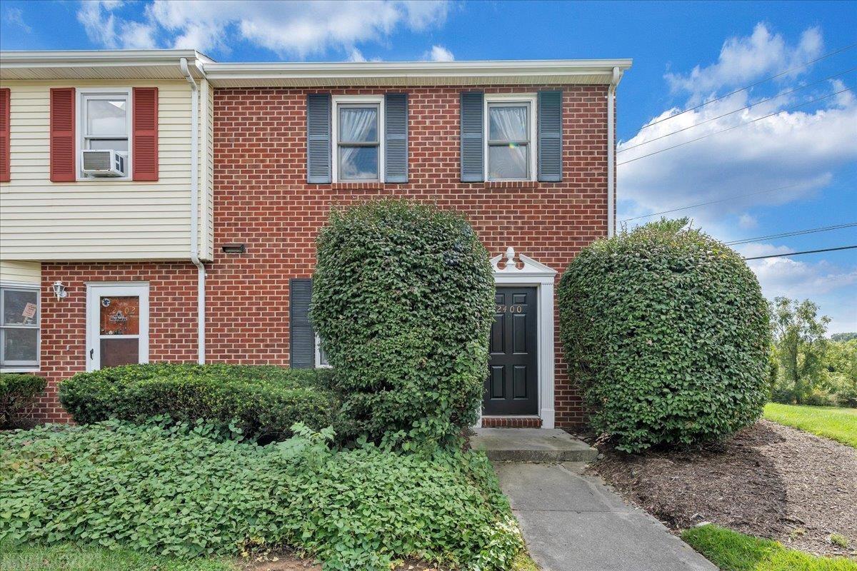 2400 Rdg Rd  