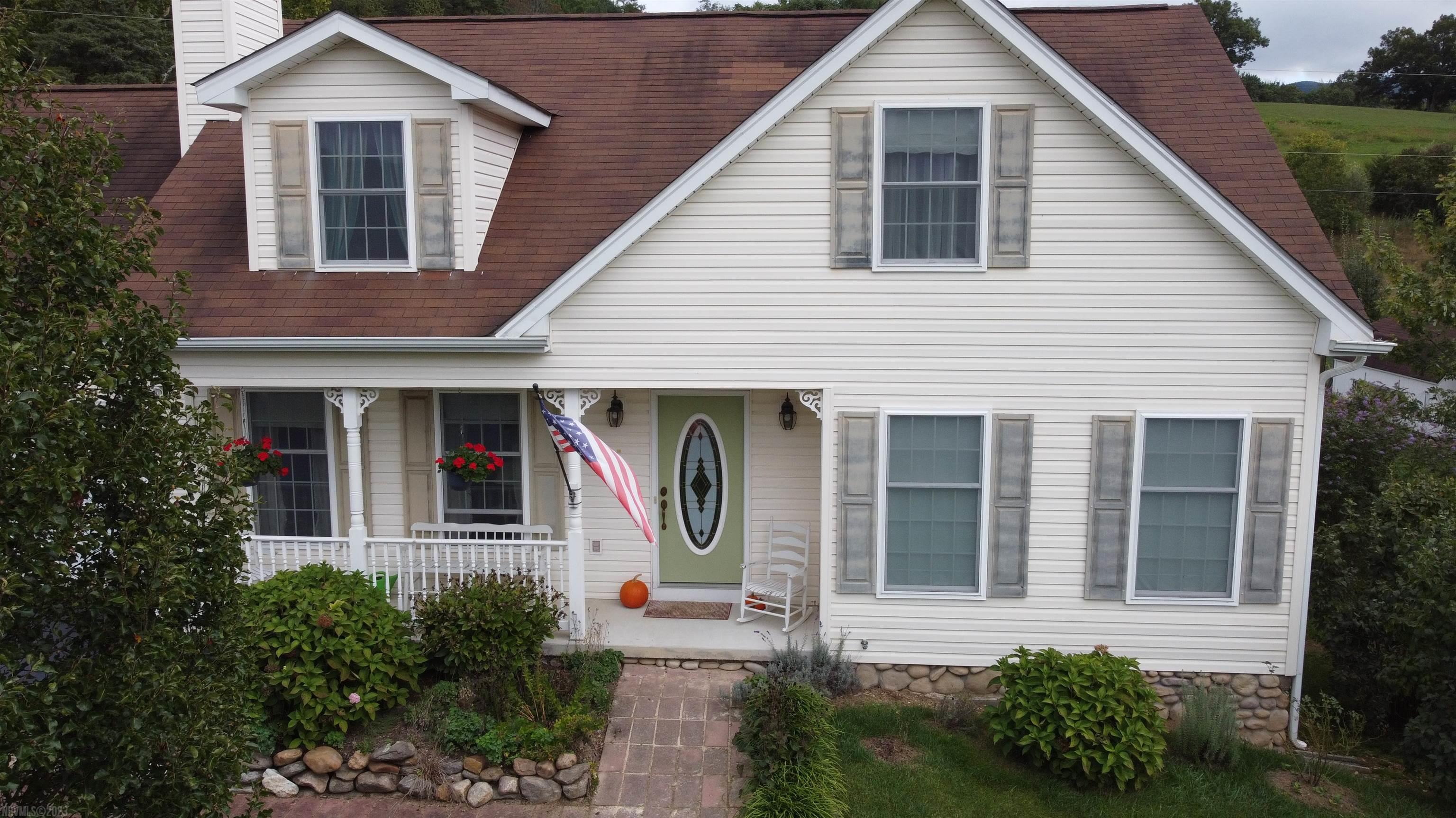1330 Crozier Ct