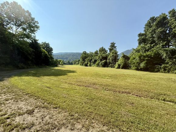 Hwy 460 Virginia Avenue Hwy Narrows, VA Plot of land Active - Photo 1 of 24. Opens carousel modal