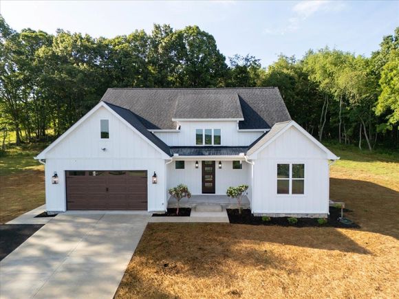 4480 Fairview Dr