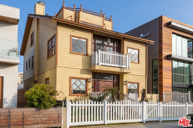 20 HURRICANE ST  