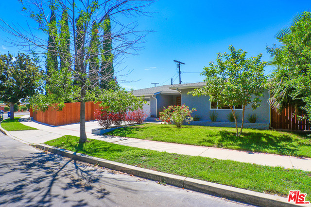 11315 MONTGOMERY AVE  