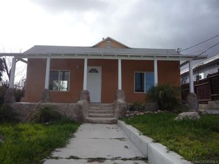 526 Fergus St
