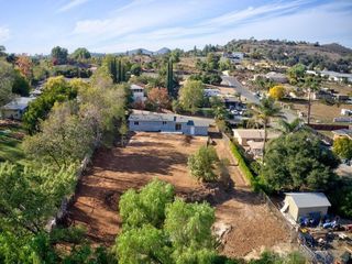 2114 Bernardo Ave