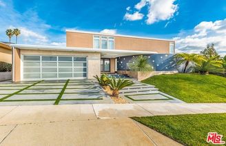 5326 S Sherbourne Drive